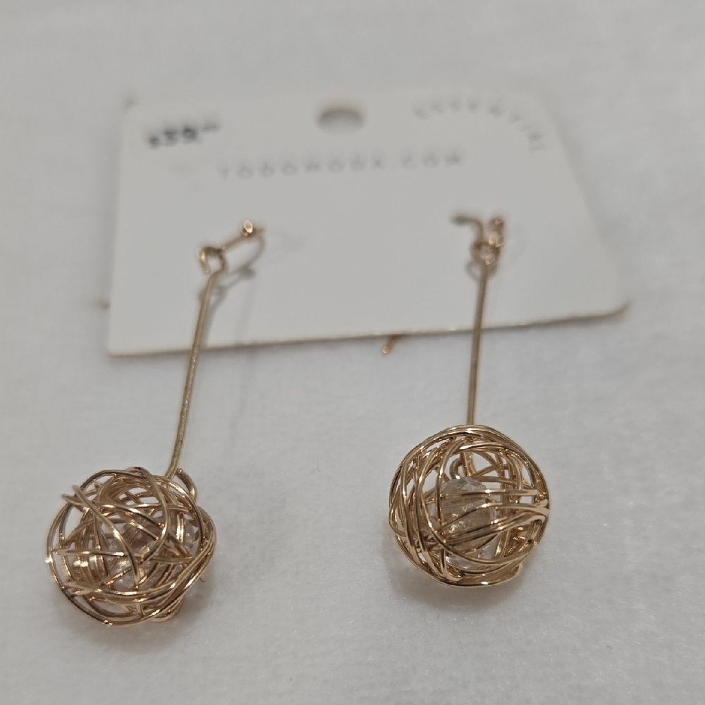 Elegant Gold Wire Ball Earrings